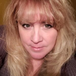 Meet your Posher, Alicia